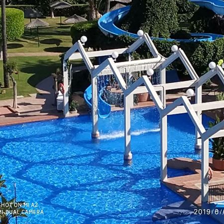 Benalbeach Jr Suite Малага Екстериор снимка