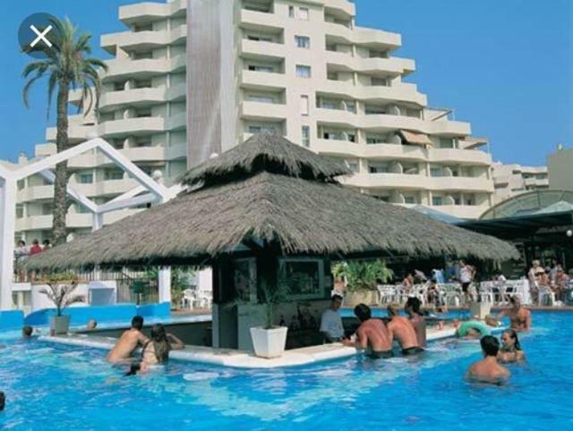 Benalbeach Jr Suite Малага Екстериор снимка
