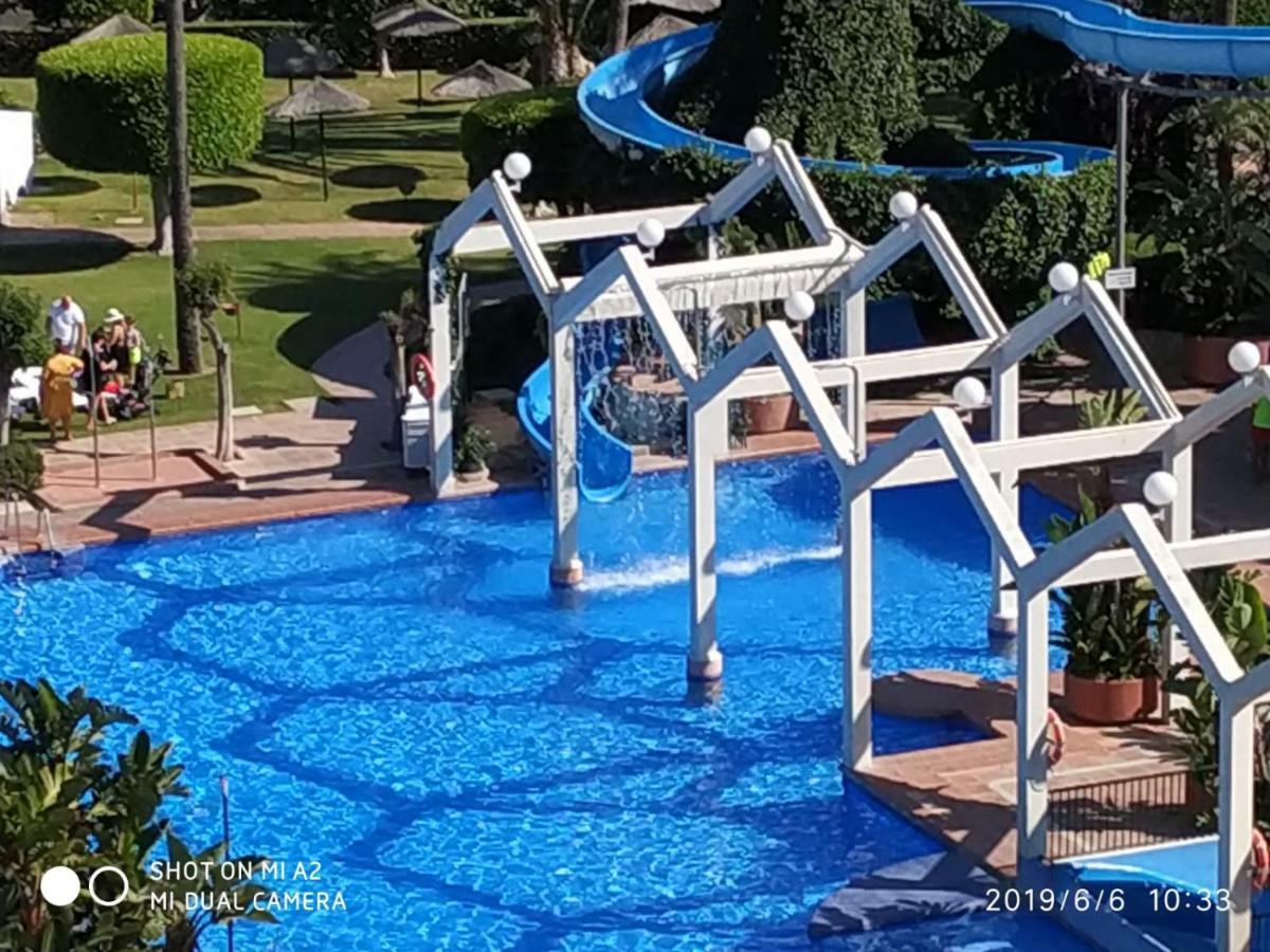 Benalbeach Jr Suite Малага Екстериор снимка