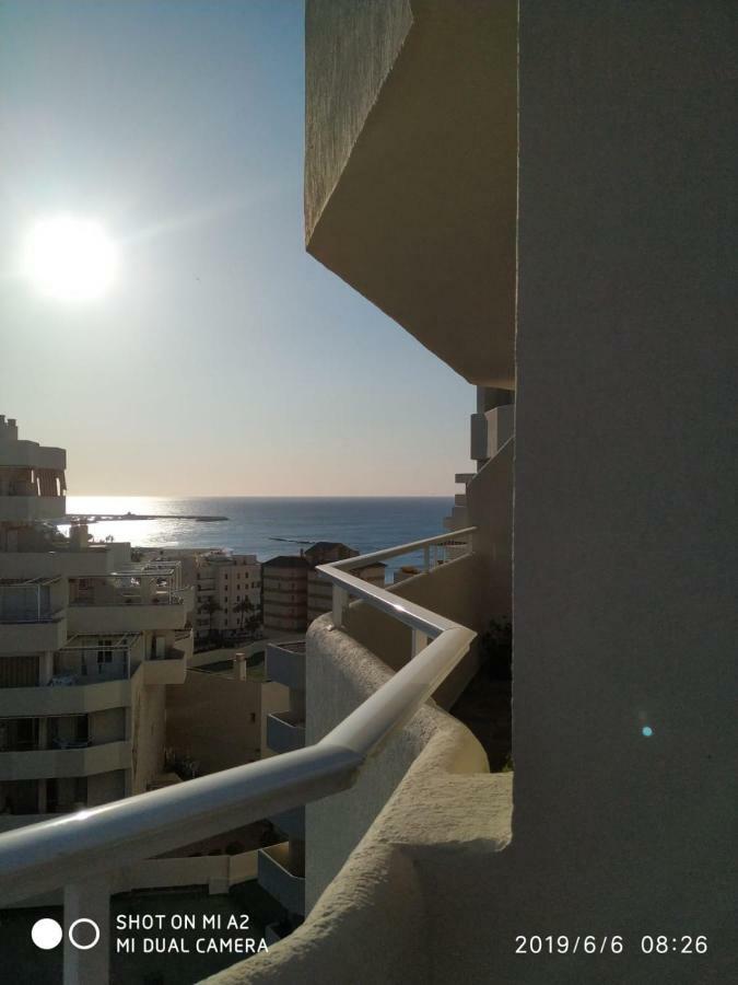 Benalbeach Jr Suite Малага Екстериор снимка
