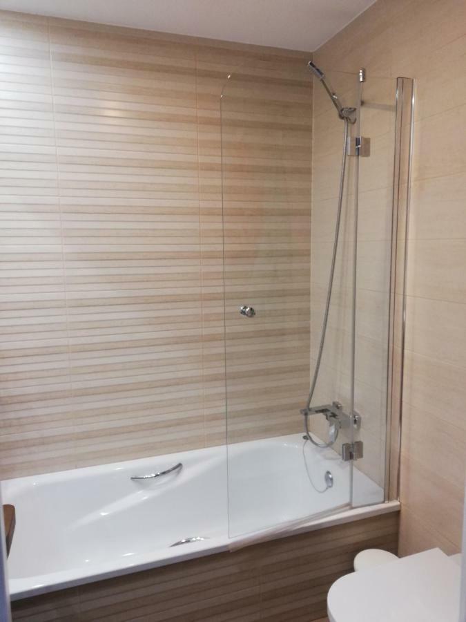 Benalbeach Jr Suite Малага Екстериор снимка